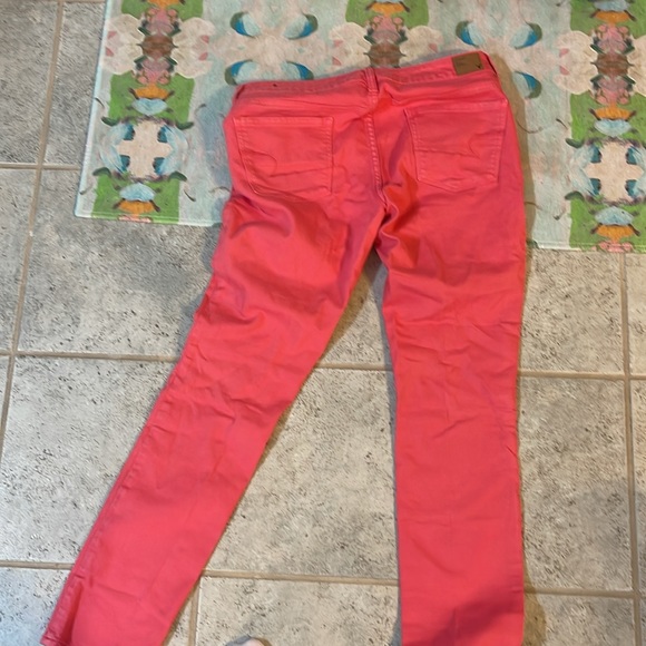 Pink! EUC American Eagle Jeans - Picture 4 of 4